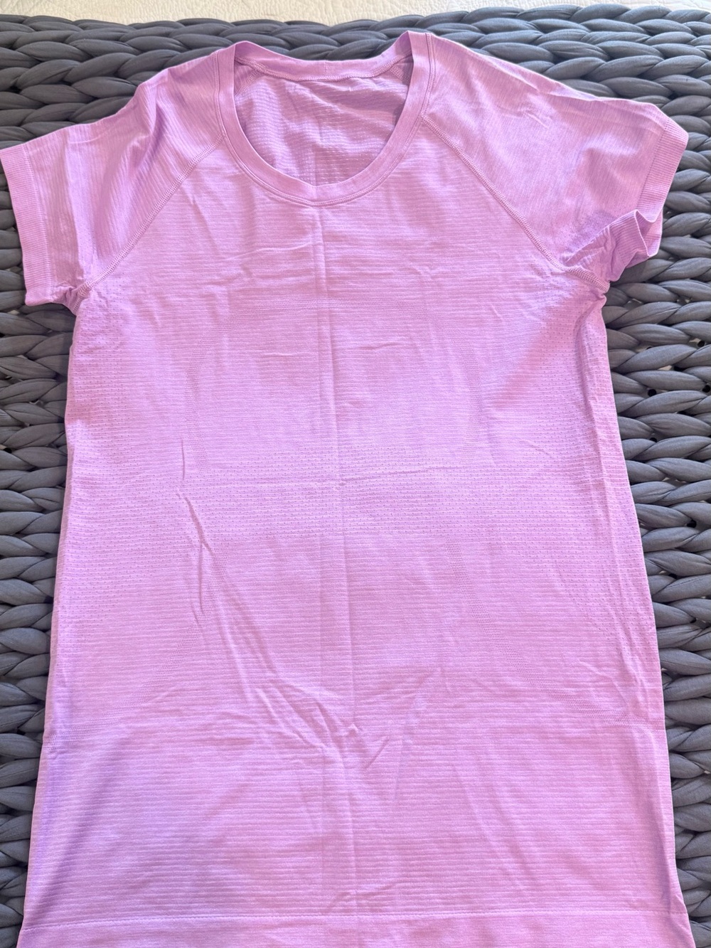 Lululemon Swiftly Tech hip length. Size 8.